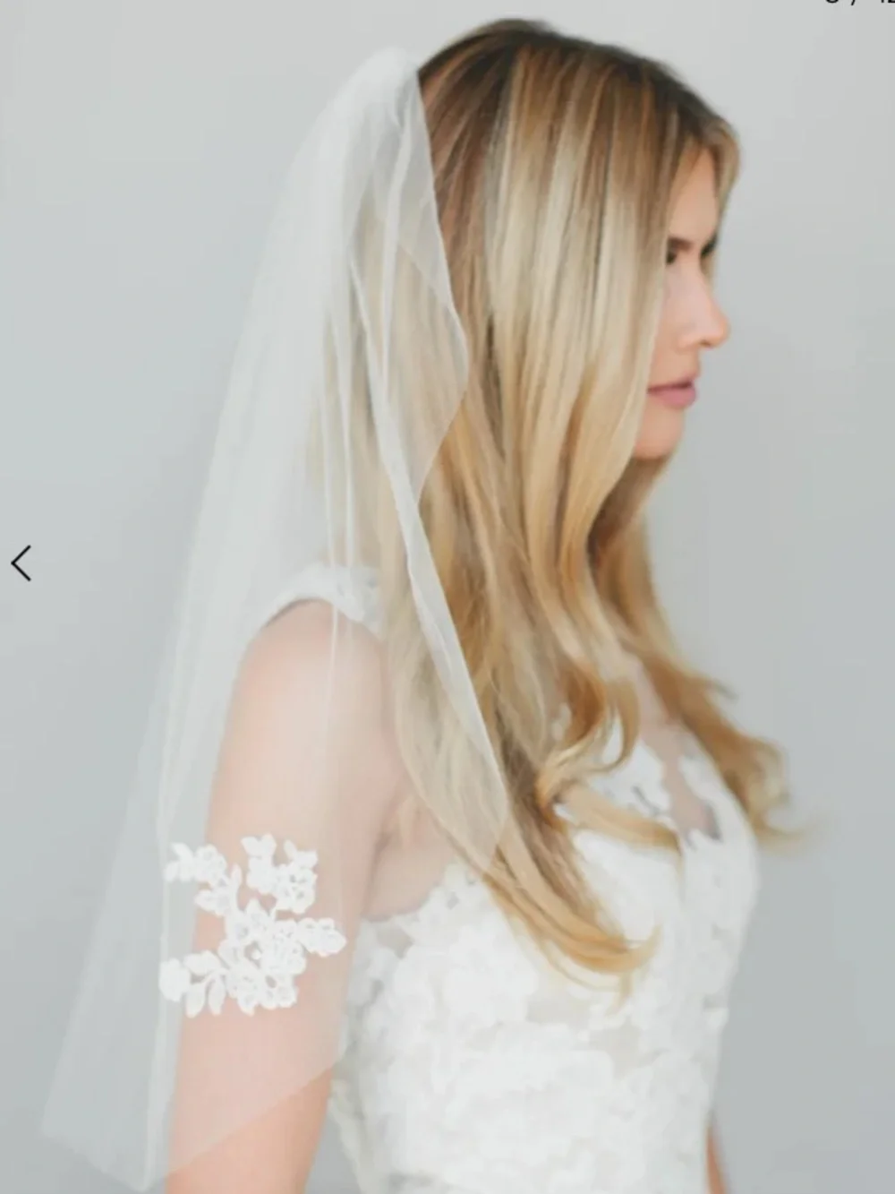 Veil Trends Single Layer Ivory Appliqué Lace Veil #1520 NWT